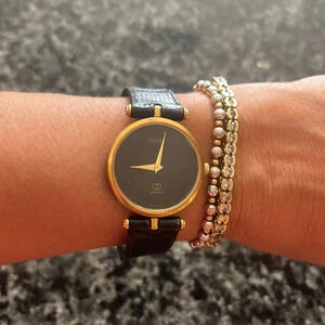 Gucci Watch Vintage Gucci Black leather Watch